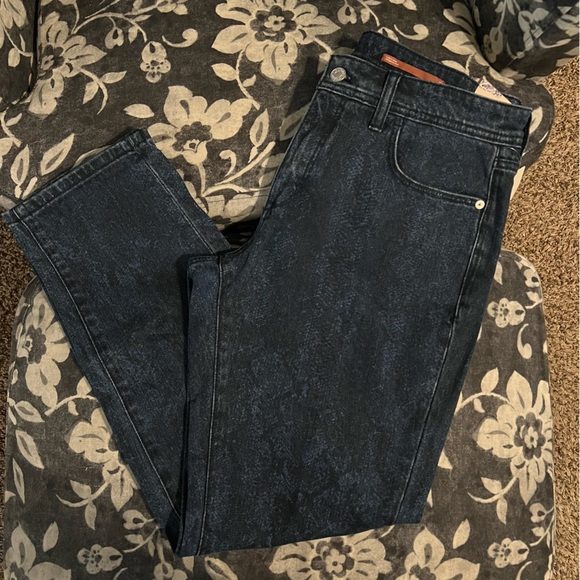 NWT Pilcro and the Letterpress dark wash slim boyfriend jeans - Picture 3 of 6